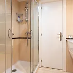 Ξενοδοχείο με διαμερίσματα Marina View, Sunny One Bedroom Pyr 3*