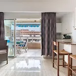 Marina View, Sunny One Bedroom Pyr Ξενοδοχείο με διαμερίσματα