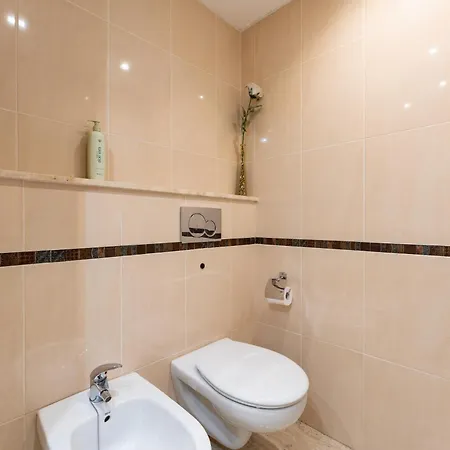 Marina View, Sunny One Bedroom Pyr Fuengirola